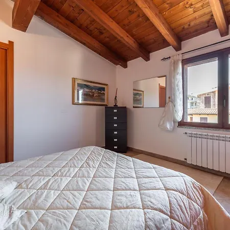 Casa Con Vista Mare Apartment *